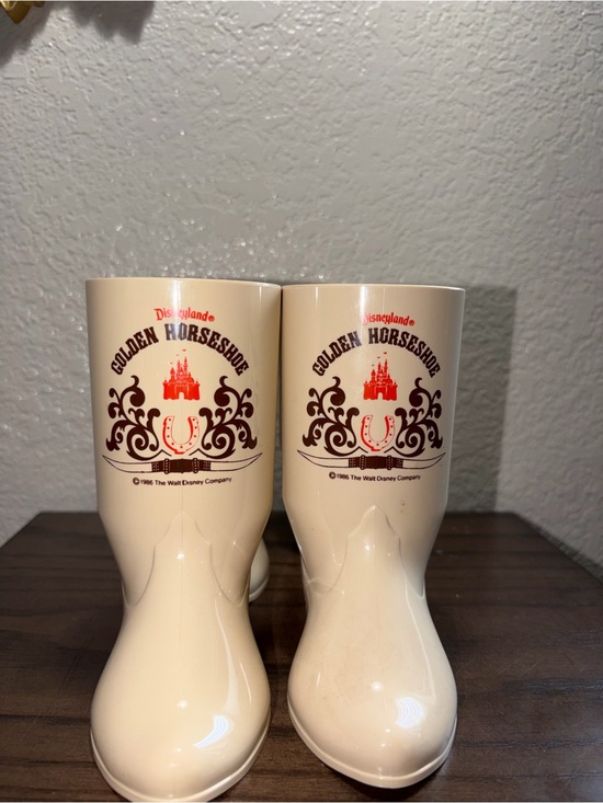 disneyland Other - 1986 Disneyland Golden Horseshoe Saloon boot mugs- Set Of 4